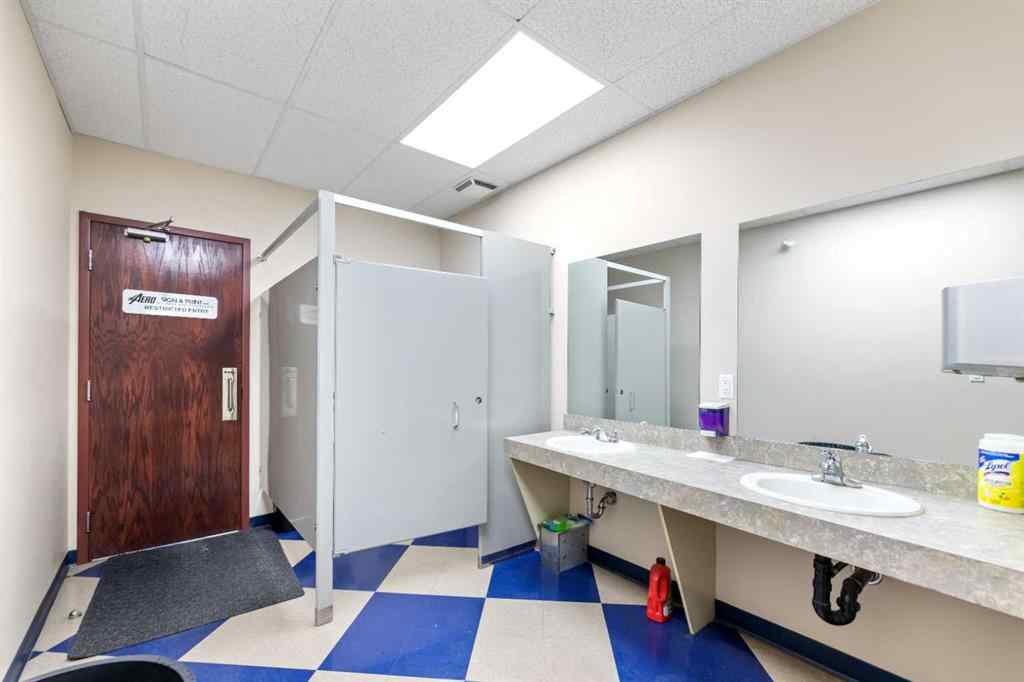 MLS® A2227690 - 4852 50 Avenue NE in Westwinds Calgary, Commercial