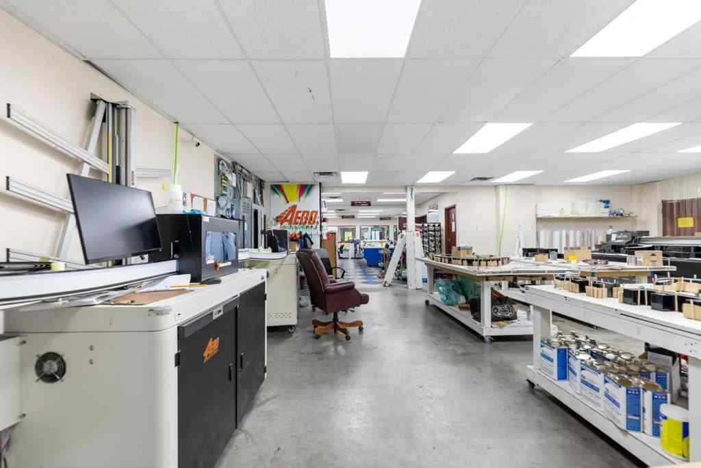 MLS® A2227690 - 4852 50 Avenue NE in Westwinds Calgary, Commercial