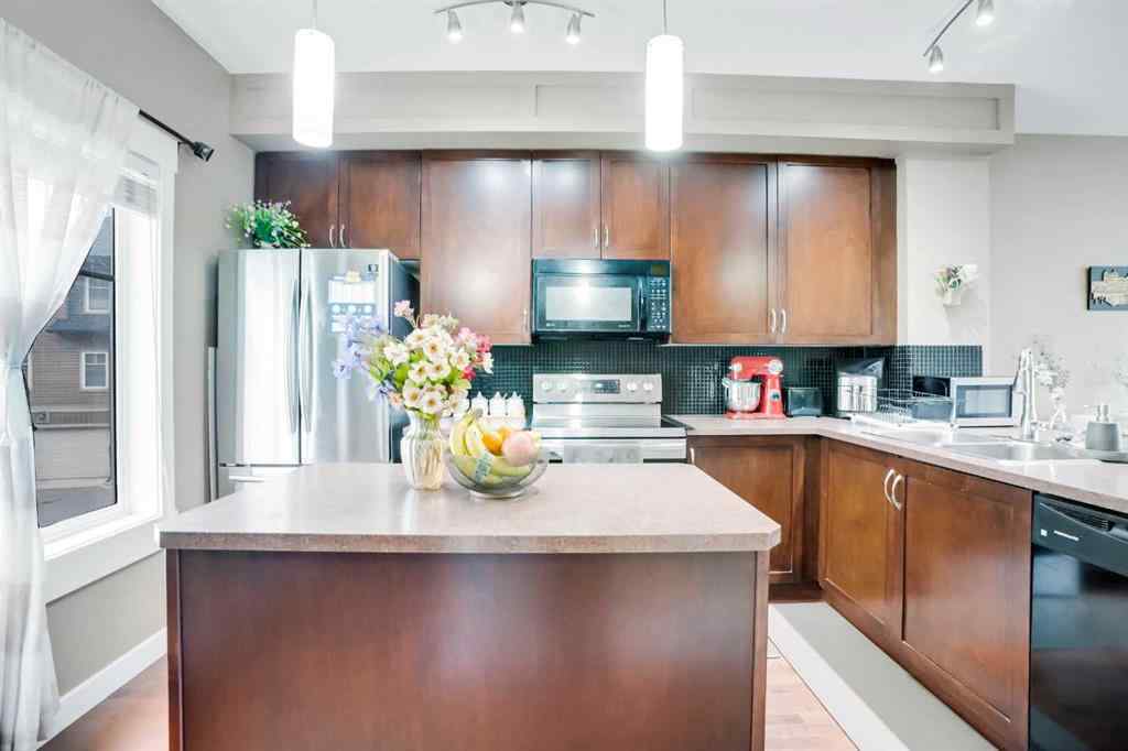 MLS® A2227717 - 154 Skyview Springs Manor NE in Skyview Ranch Calgary, Residential