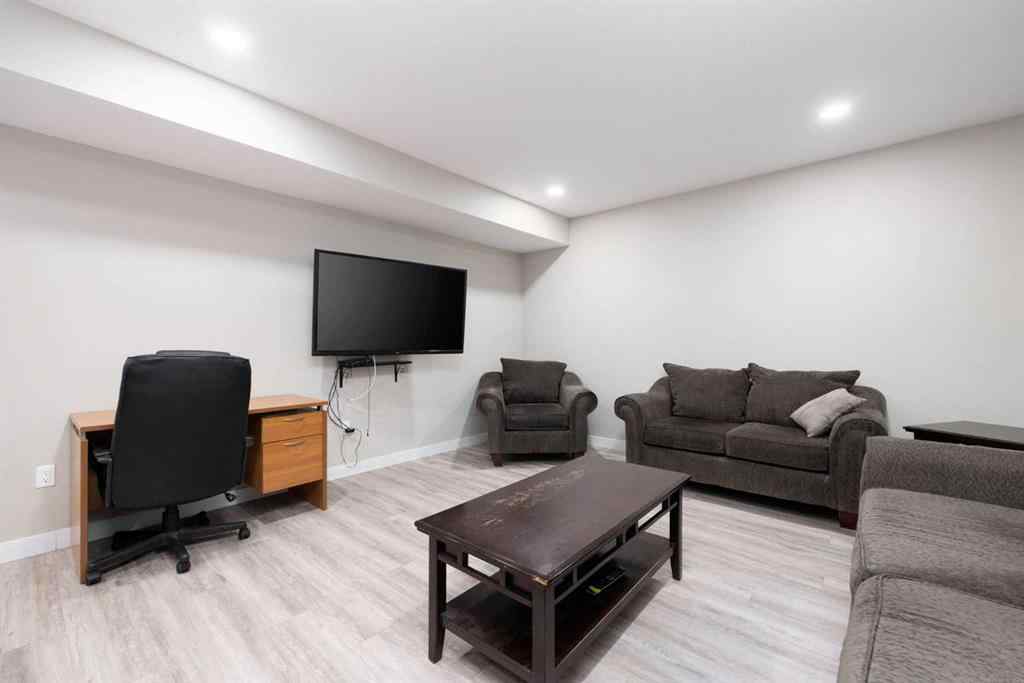 MLS® A2227746 - 226 ARSENAULT Crescent  in Abasand Fort McMurray, Residential