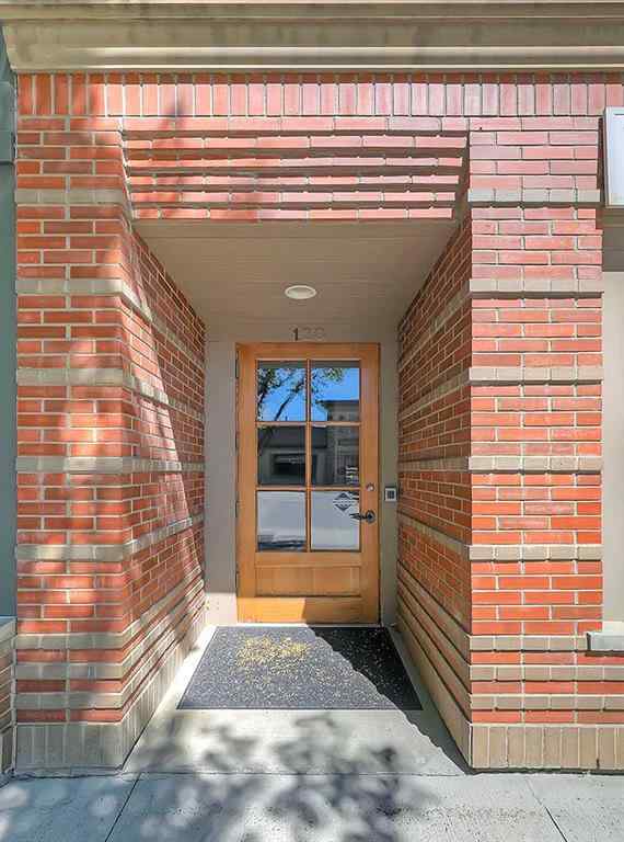 MLS® A2227793 - Unit #201 120 4 Avenue SW in Downtown High River High River, Commercial