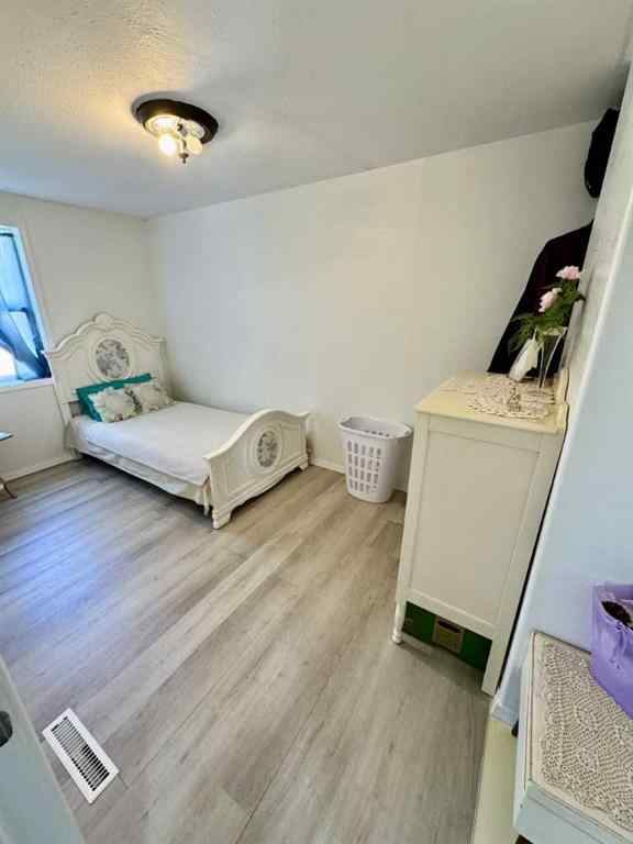 MLS® A2227836 - 18 Railway Avenue E in NONE St. Walburg, Residential