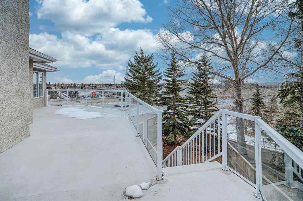 MLS® A2227854 - 2925 Signal Hill Heights SW in Signal Hill Calgary, Residential