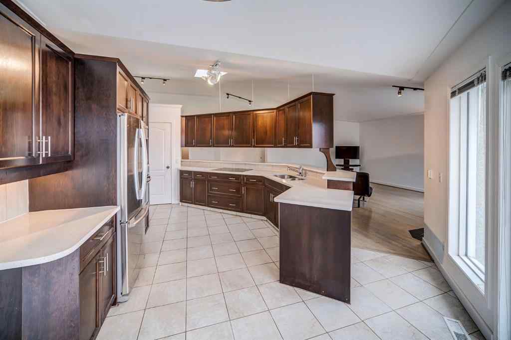 MLS® A2227854 - 2925 Signal Hill Heights SW in Signal Hill Calgary, Residential