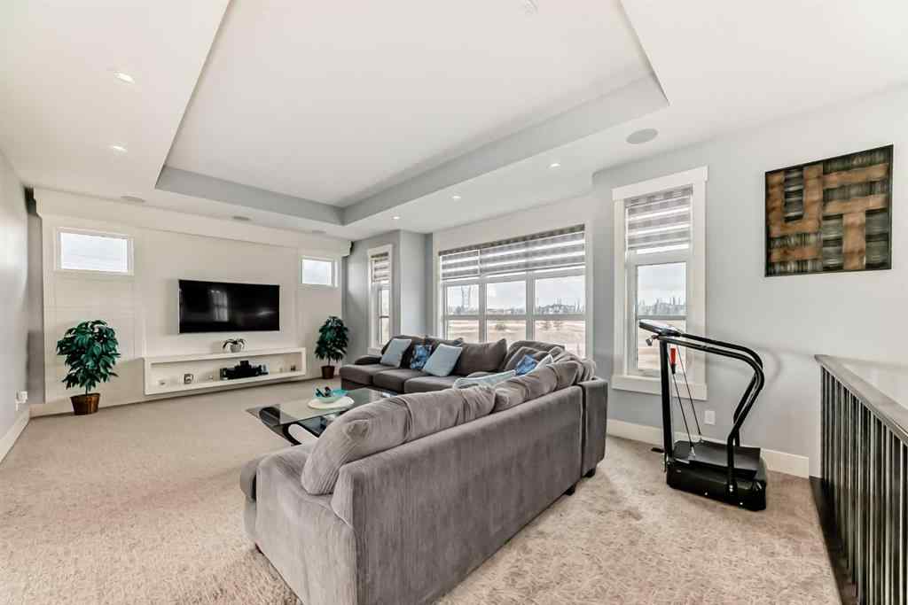 MLS® A2227857 - 4 Villosa Ridge Point  in Springbank Rural Rocky View County, Residential