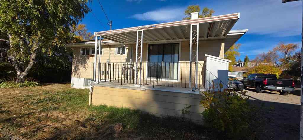 MLS® A2227859 - 488 Northmount Drive NW in Highwood Calgary, Residential