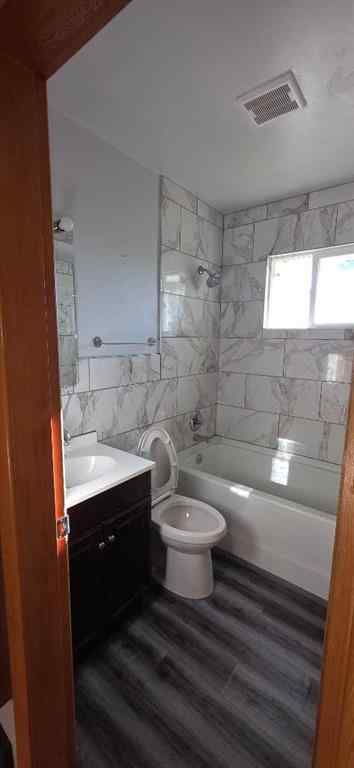 MLS® A2227859 - 488 Northmount Drive NW in Highwood Calgary, Residential