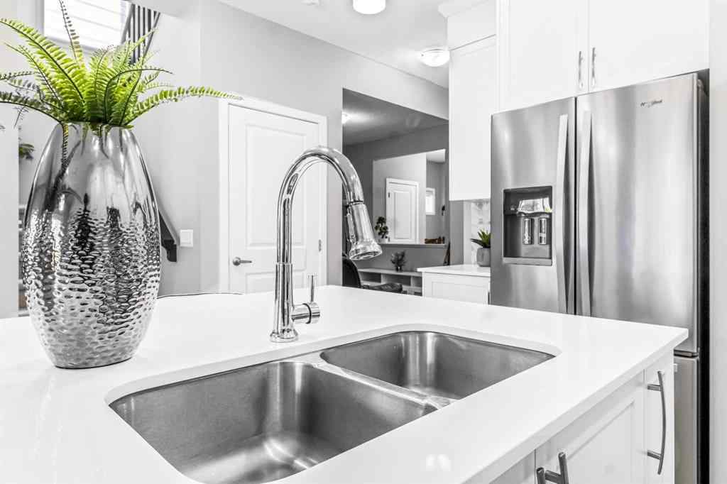 MLS® A2227864 - 1036 Chinook Gate Heath SW in Chinook Gate Airdrie, Residential