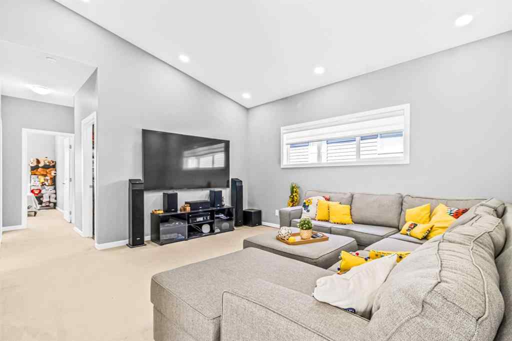MLS® A2227864 - 1036 Chinook Gate Heath SW in Chinook Gate Airdrie, Residential