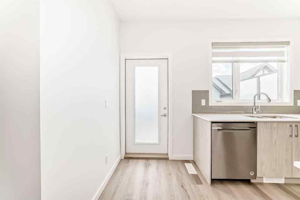 MLS® A2227878 - Unit #106 75 Evanscrest Common NW in Evanston Calgary, Residential