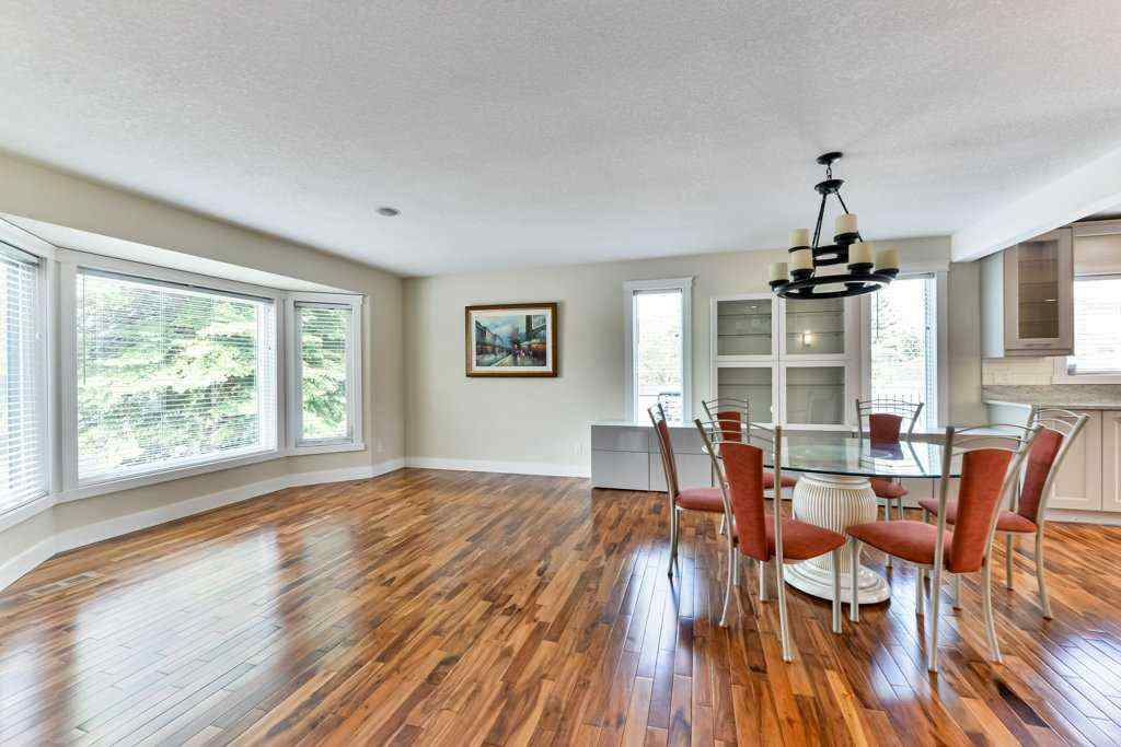 MLS® A2227886 - 9204 Oakmount Drive SW in Oakridge Calgary, Residential
