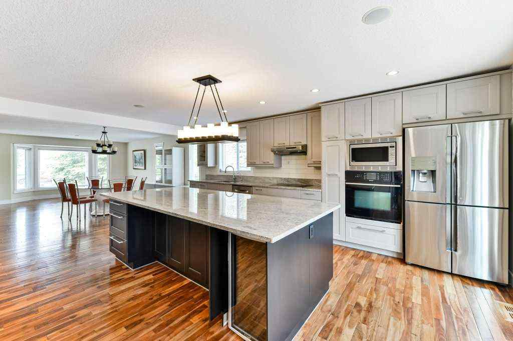 MLS® A2227886 - 9204 Oakmount Drive SW in Oakridge Calgary, Residential