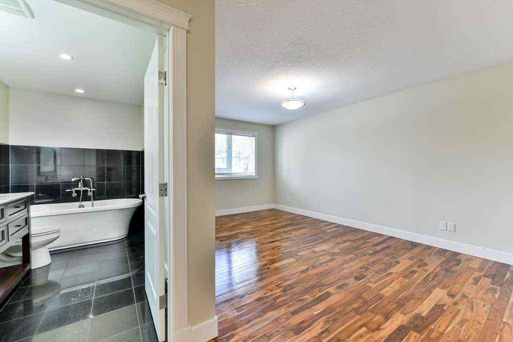 MLS® A2227886 - 9204 Oakmount Drive SW in Oakridge Calgary, Residential