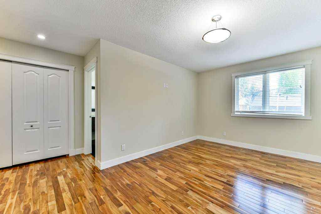 MLS® A2227886 - 9204 Oakmount Drive SW in Oakridge Calgary, Residential