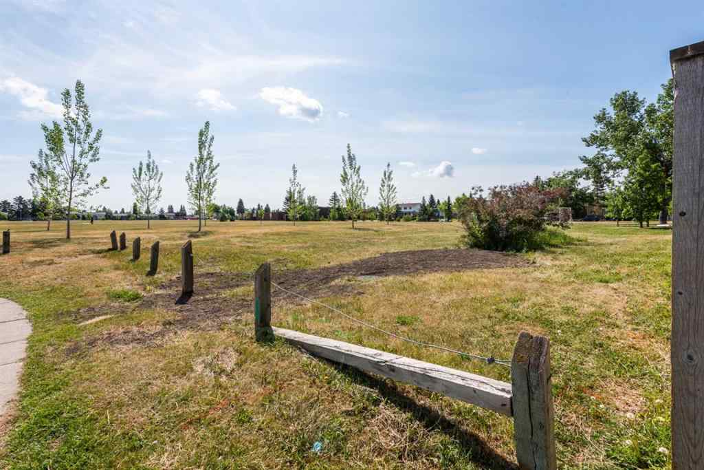 MLS® A2227926 - Unit #43 5425 Pensacola Crescent SE in Penbrooke Meadows Calgary, Residential