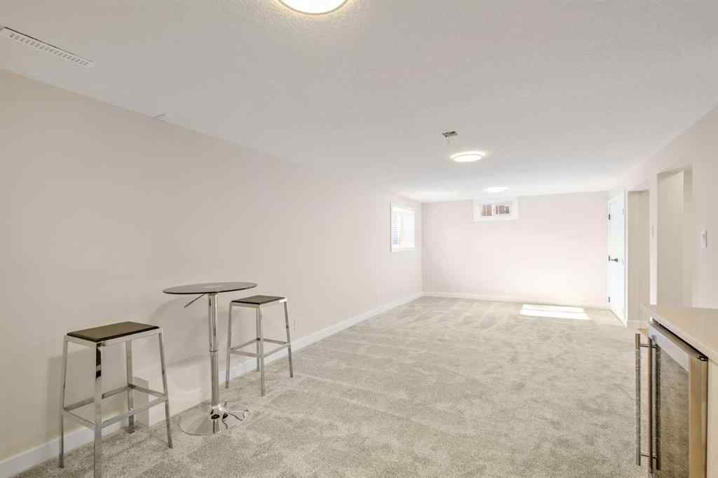 MLS® A2227931 - 6324 Travois Crescent NW in Thorncliffe Calgary, Residential