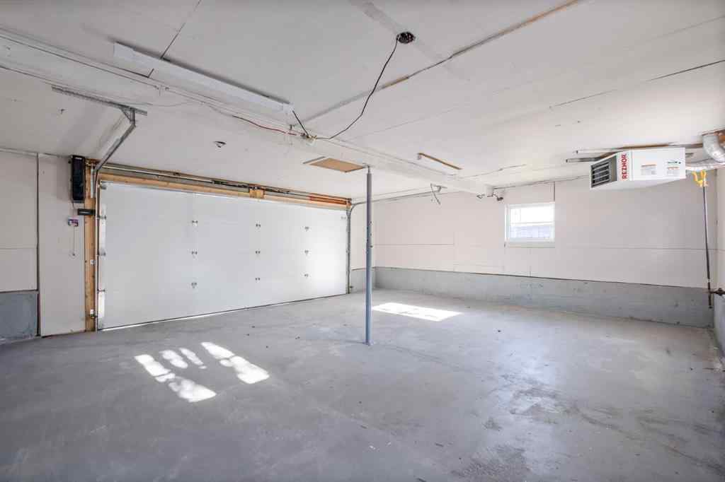 MLS® A2227931 - 6324 Travois Crescent NW in Thorncliffe Calgary, Residential