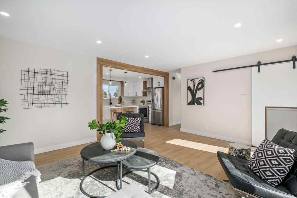 MLS® A2227931 - 6324 Travois Crescent NW in Thorncliffe Calgary, Residential
