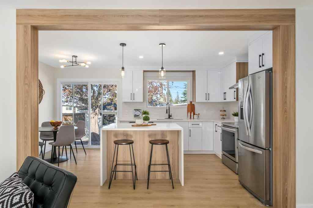 MLS® A2227931 - 6324 Travois Crescent NW in Thorncliffe Calgary, Residential