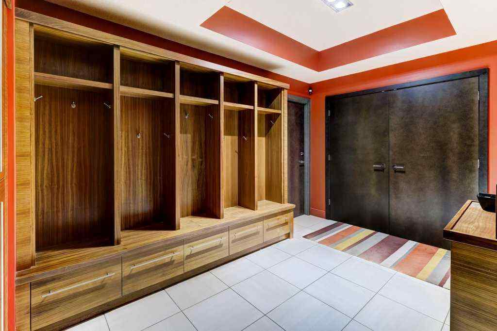 MLS® A2227936 - 738 Crescent Road NW in Rosedale Calgary, Residential
