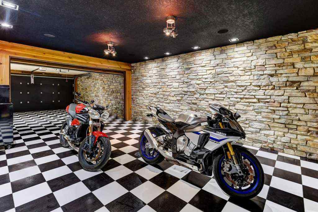 MLS® A2227936 - 738 Crescent Road NW in Rosedale Calgary, Residential