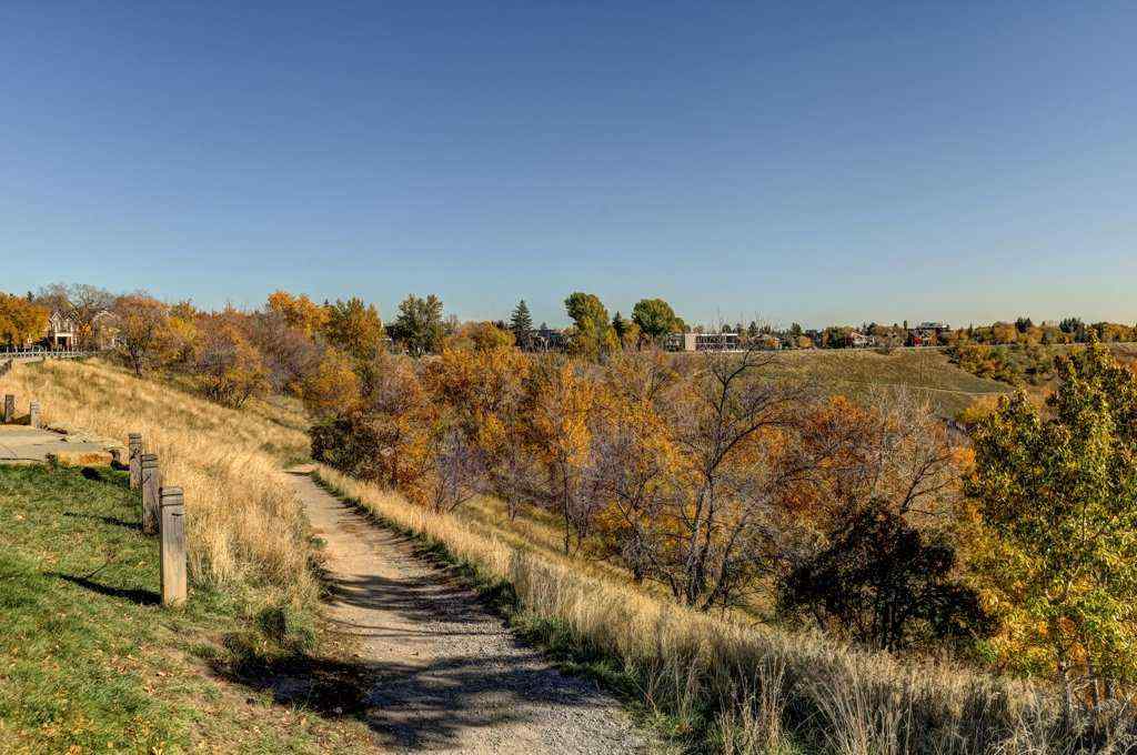 MLS® A2227936 - 738 Crescent Road NW in Rosedale Calgary, Residential