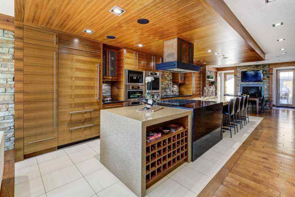 MLS® A2227936 - 738 Crescent Road NW in Rosedale Calgary, Residential