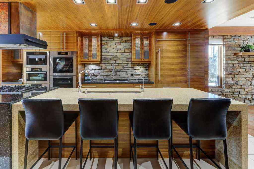 MLS® A2227936 - 738 Crescent Road NW in Rosedale Calgary, Residential