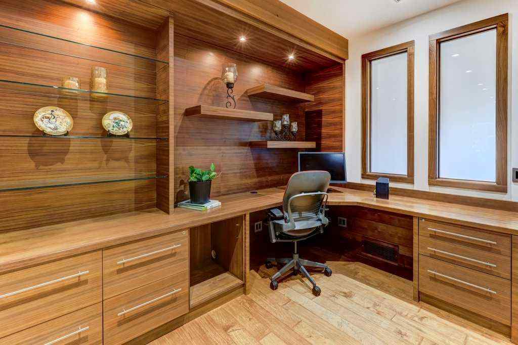 MLS® A2227936 - 738 Crescent Road NW in Rosedale Calgary, Residential