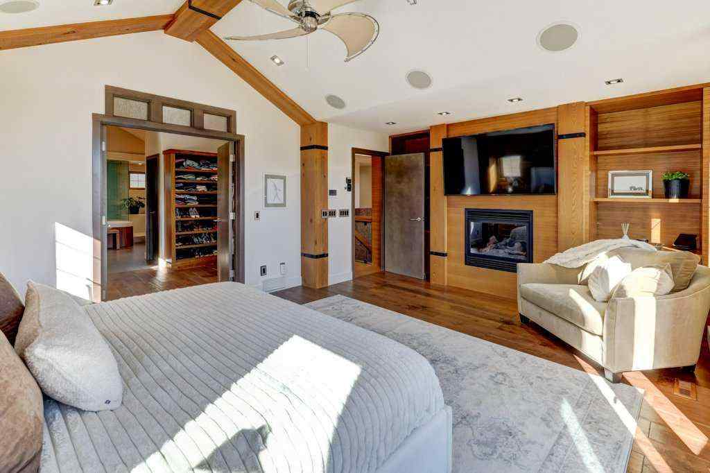MLS® A2227936 - 738 Crescent Road NW in Rosedale Calgary, Residential