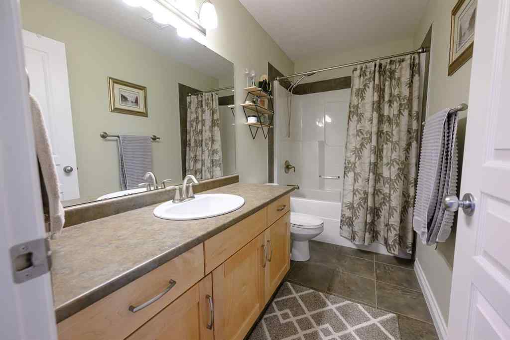 MLS® A2227955 - 10909 65 Avenue  in O\'Brien Lake Grande Prairie, Residential