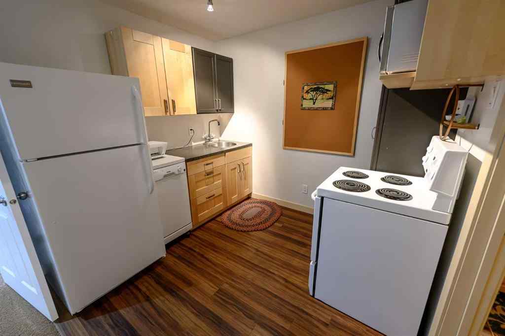 MLS® A2227955 - 10909 65 Avenue  in O\'Brien Lake Grande Prairie, Residential
