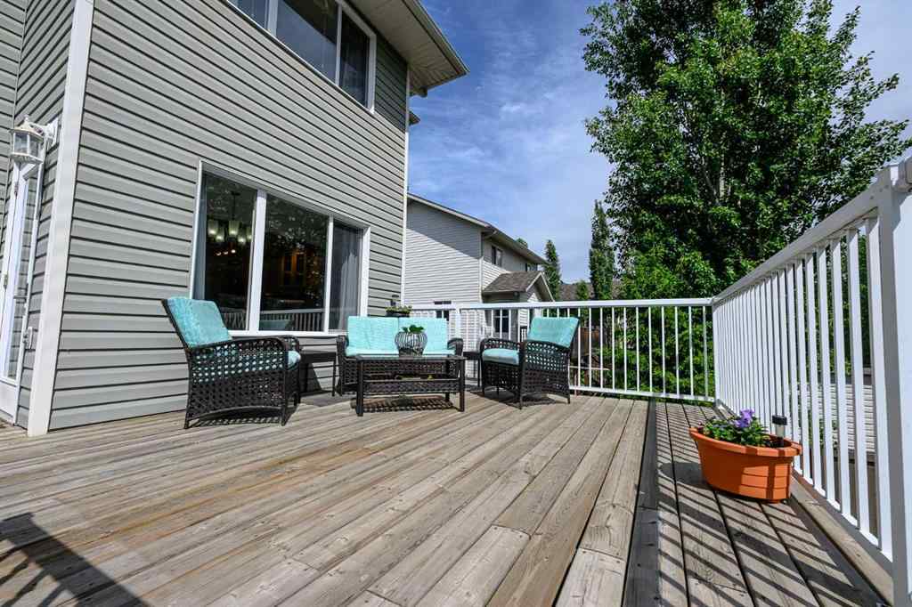 MLS® A2227955 - 10909 65 Avenue  in O\'Brien Lake Grande Prairie, Residential