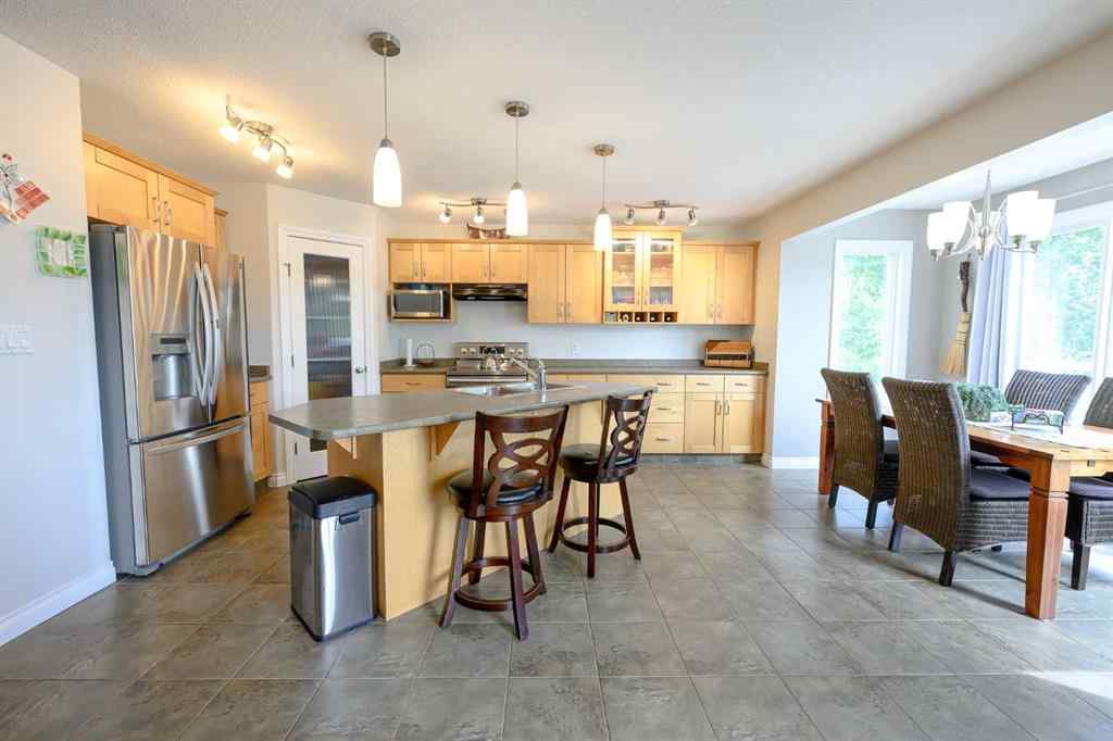 MLS® A2227955 - 10909 65 Avenue  in O\'Brien Lake Grande Prairie, Residential