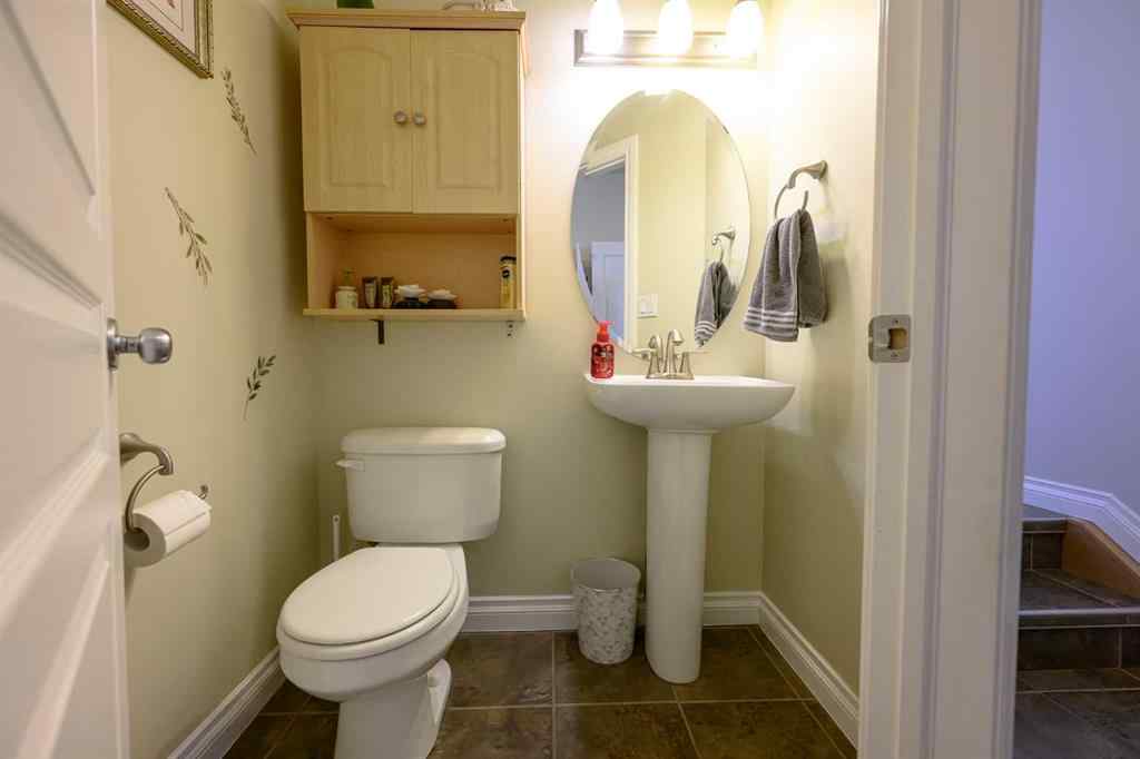 MLS® A2227955 - 10909 65 Avenue  in O\'Brien Lake Grande Prairie, Residential