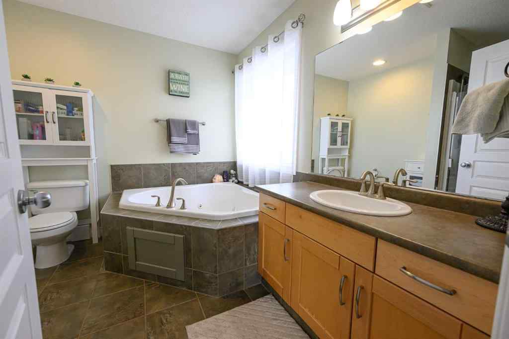 MLS® A2227955 - 10909 65 Avenue  in O\'Brien Lake Grande Prairie, Residential