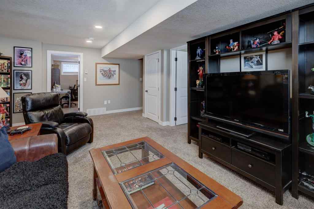 MLS® A2227965 - 640 Bankview Drive  in Bankview Drumheller, Residential