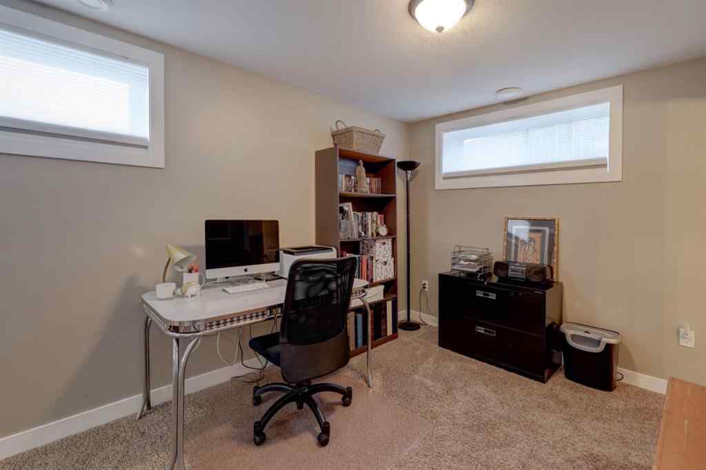 MLS® A2227965 - 640 Bankview Drive  in Bankview Drumheller, Residential