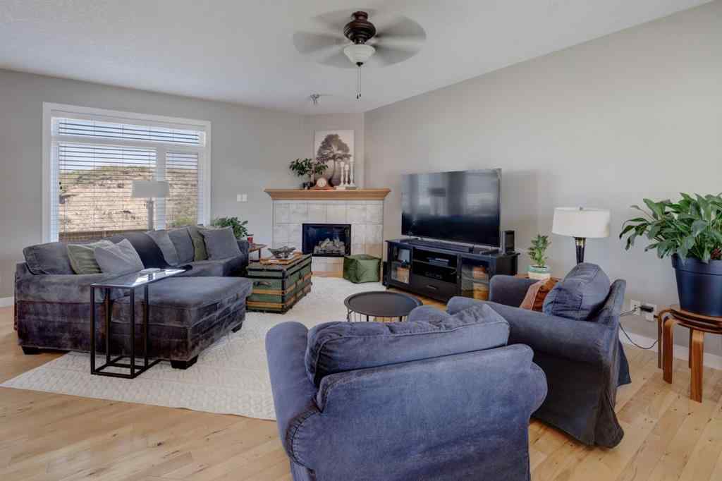 MLS® A2227965 - 640 Bankview Drive  in Bankview Drumheller, Residential