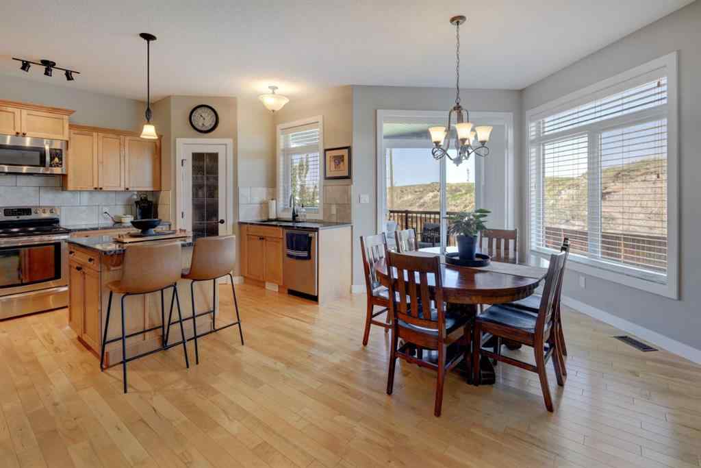 MLS® A2227965 - 640 Bankview Drive  in Bankview Drumheller, Residential