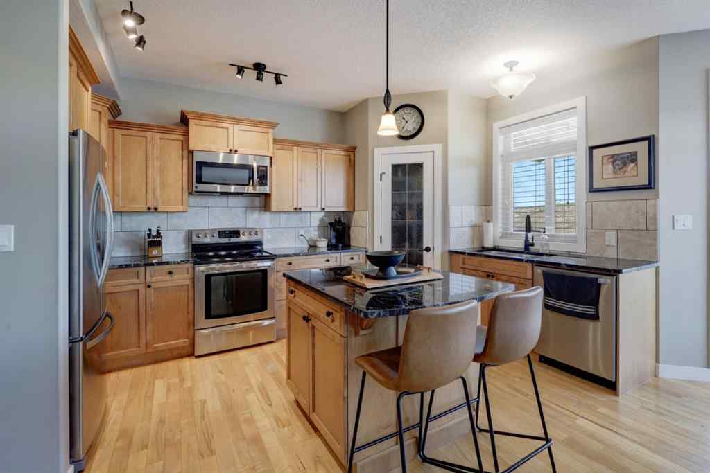 MLS® A2227965 - 640 Bankview Drive  in Bankview Drumheller, Residential