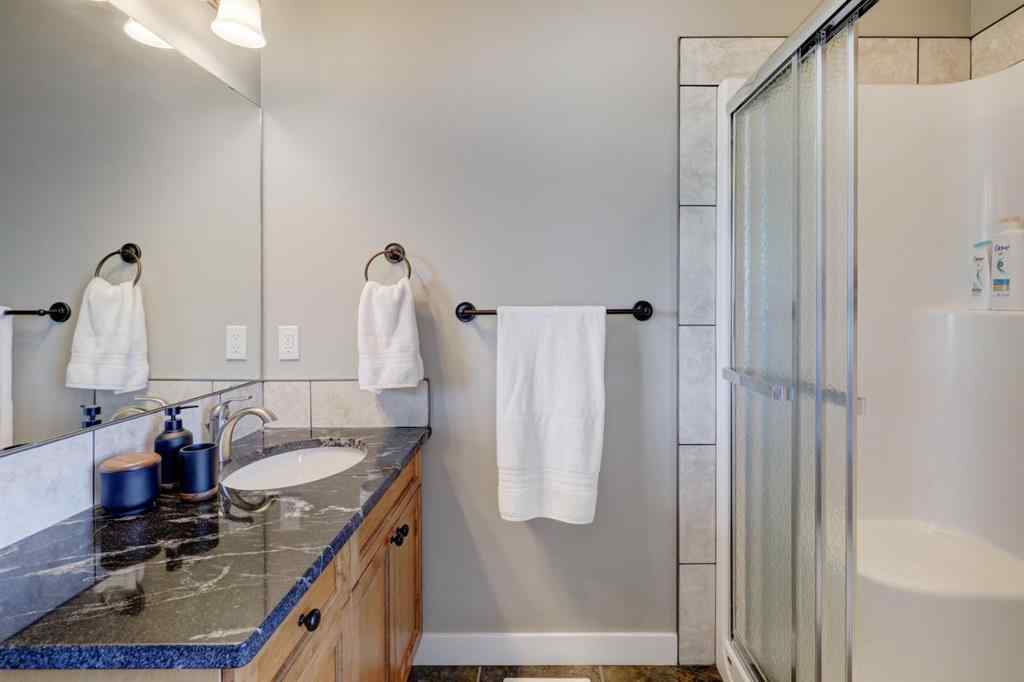MLS® A2227965 - 640 Bankview Drive  in Bankview Drumheller, Residential