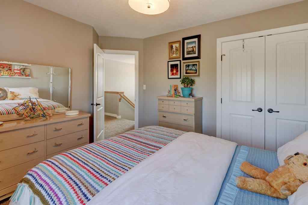 MLS® A2227965 - 640 Bankview Drive  in Bankview Drumheller, Residential