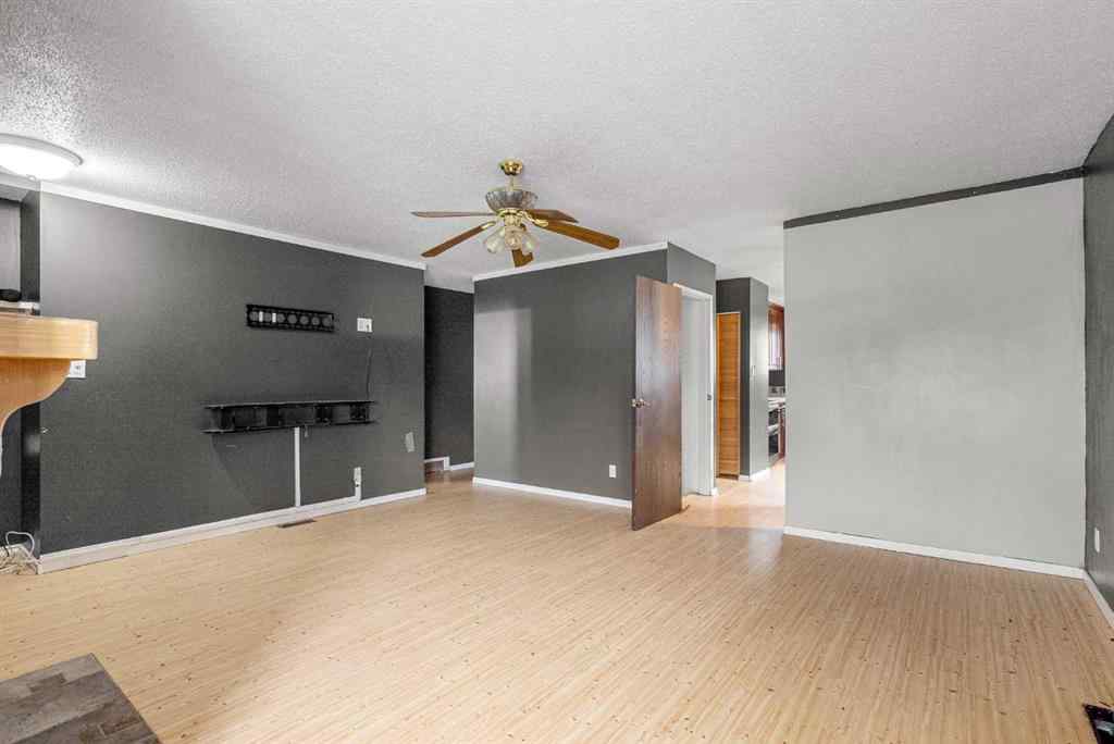 MLS® A2227969 - 105 Simpson Way  in Thickwood Fort McMurray, Residential