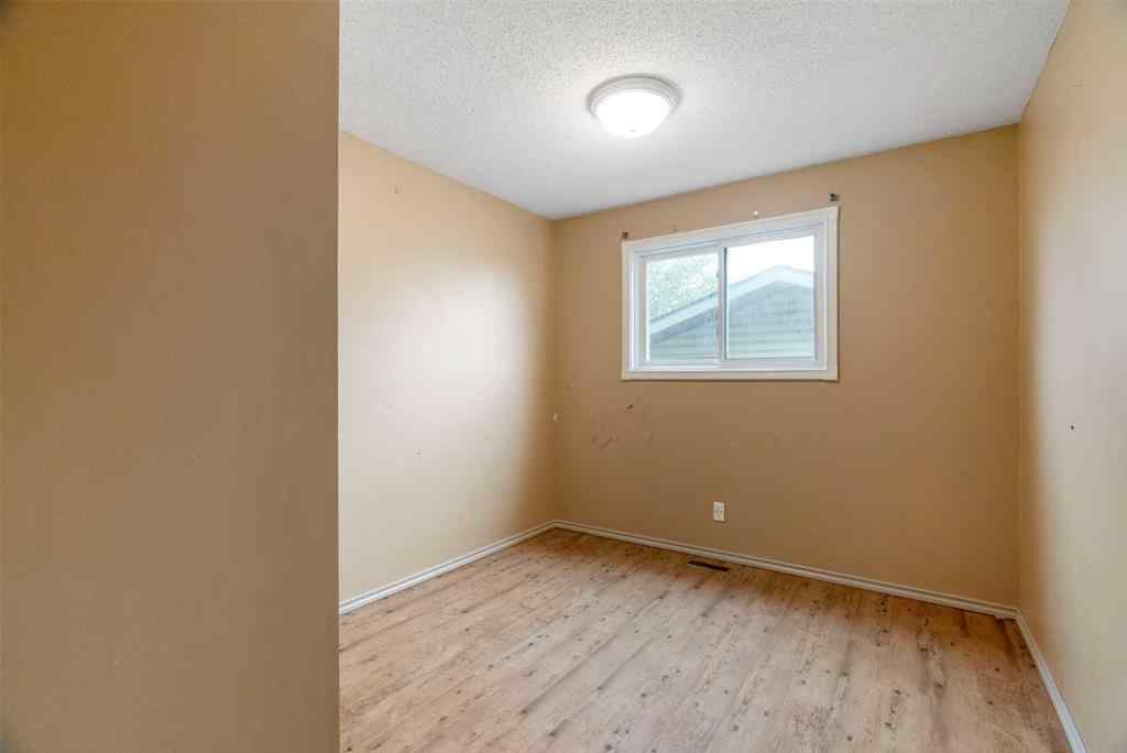 MLS® A2227969 - 105 Simpson Way  in Thickwood Fort McMurray, Residential