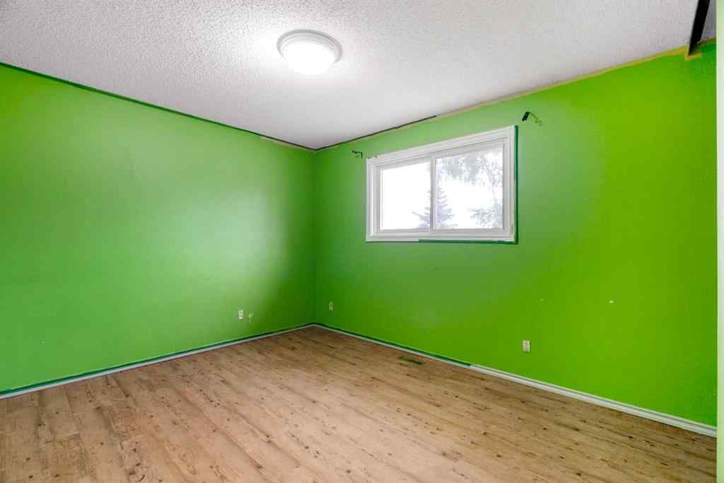 MLS® A2227969 - 105 Simpson Way  in Thickwood Fort McMurray, Residential
