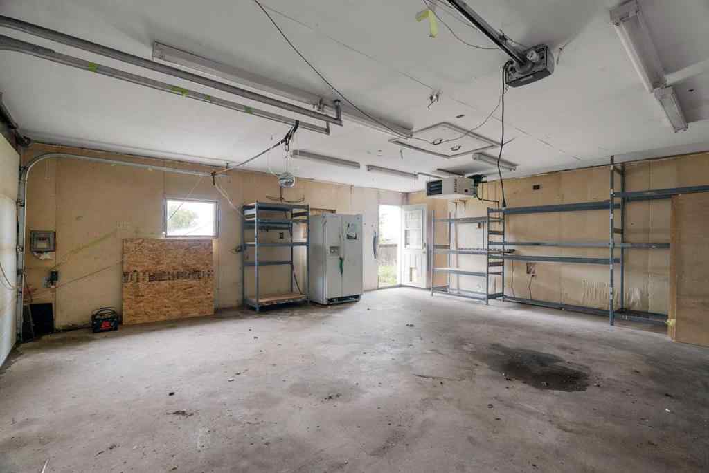 MLS® A2227969 - 105 Simpson Way  in Thickwood Fort McMurray, Residential