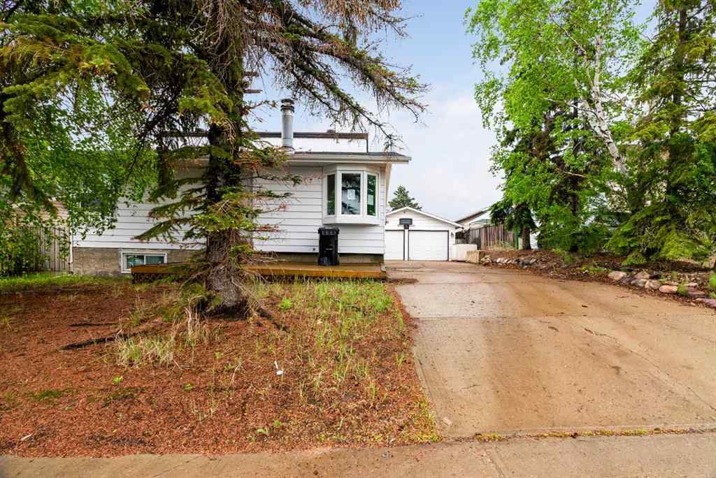 MLS® A2227969 - 105 Simpson Way  in Thickwood Fort McMurray, Residential