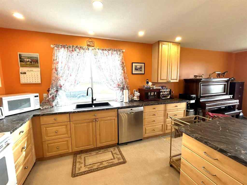MLS® A2228041 - 36205 HIGHWAY 872   in NONE Coronation, Residential