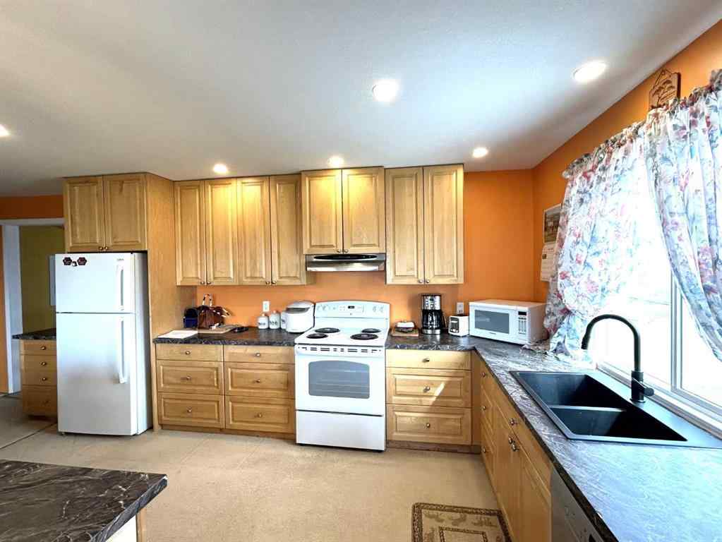 MLS® A2228041 - 36205 HIGHWAY 872   in NONE Coronation, Residential